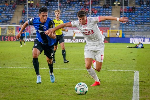 Germany Soccer 3rd Division 2026–2027, Matchday 6: SV Waldhof Mannheim vs. Rot-Weiss Essen at Carl Benz Stadium, Mannheim; Claudio Kammerknecht (Waldhof Mannheim, No. 15) and Semir Telalovic (Rot-Weiss Essen, No. 17) in a tackle Copyright: xJOERANxSTEINSIEKx
