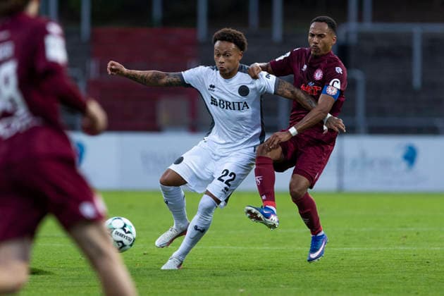 3rd Division, Fortuna Cologne vs. SV Wehen Wiesbaden, September 16, 2026; Robin Afamefuna (Fortuna Cologne), 22; Roberto Massimo (SV Wehen Wiesbaden), 22; 3rd Division, Fortuna Cologne vs. SV Wehen Wiesbaden, Matchday 6, on September 16, 2026, Südstadion, Cologne DFB regulations prohibit any use of photographs as image sequences and or quasi-video Copyright: xBEAUTIFULxSPORTS Meuselx