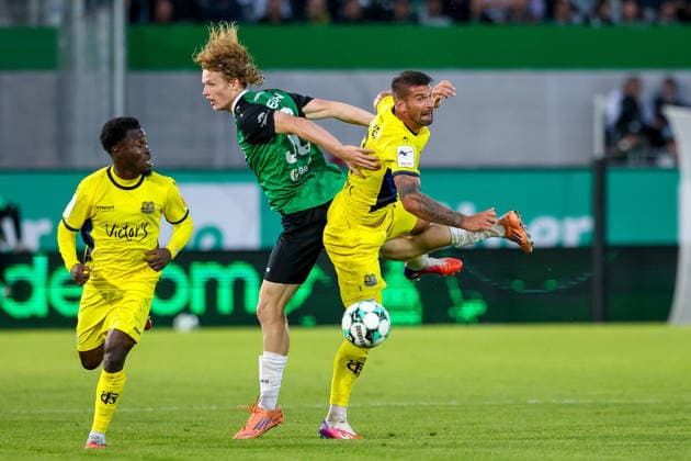 September 16, 2026, xkwix, Soccer, 3rd Division, Preußen Münster vs. 1. FC Saarbrücken, Preußenstadion, Matchday 6, 2026–2027 Season: Niklas Varelmann (Preußen Münster) 36 in a tackle against Kai Bruenker (1. FC Saarbrücken) 9. DFB regulations prohibit any use of photographs as image sequences and or quasi-video. Photo: xKamilxWilkowskixPressefotoKochx, North Rhine-Westphalia Westphalia, Germany