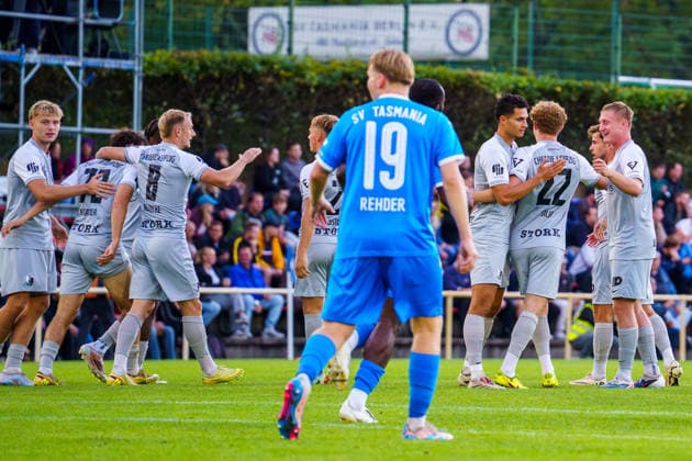 Pictured: Celebrations after a goal by Darijan Silic, BSG Chemie Leipzig, September 16, 2022, SV Tasmania Berlin vs. BSG Chemie Leipzig, Northeast Regional League, 2026–27 season, Werner Seelenbinder Sportpark Copyright: HMBxMedia xPascalxSpanehl