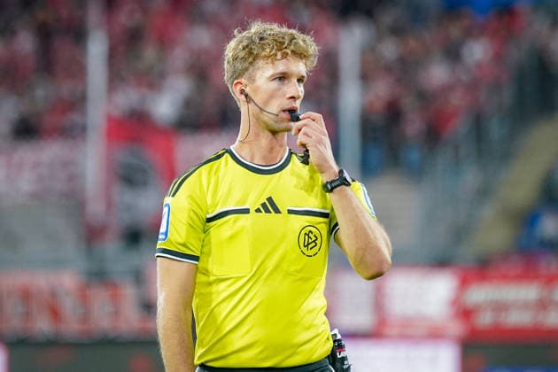 German Soccer 3rd Division 2026–2027, Matchday 6: SV Waldhof Mannheim vs. Rot-Weiss Essen at Carl Benz Stadium, Mannheim; Referee: Jarno Wienefeld (Hamburg); Facial expressions, emotions Copyright: xJOERANxSTEINSIEKx