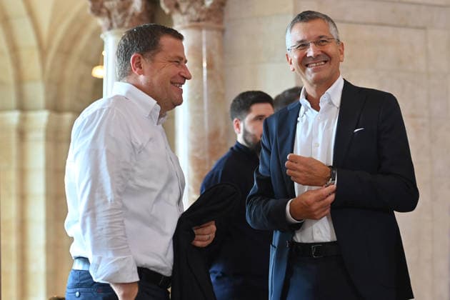 From left: Max EBERL, Sports Director of FC Bayern Munich, Herbert HAINER, President of Bayern Munich; Markus SOEDER, Minister-President of Bavaria and Chairman of the CSU, welcomes the championship teams of FC Bayern Munich in the Kuppelsaal at the State Chancellery in Munich on September 16, 2026