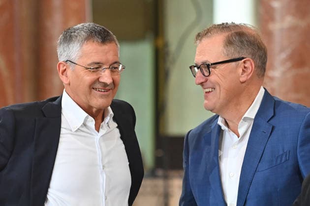 From left: Herbert HAINER, President of Bayern Munich; Jan Christian DREESEN, Chairman of the Board of FCB, and Markus SOEDER, Minister-President of Bavaria and CSU Chairman, welcome the championship teams of FC Bayern Munich in the Kuppelsaal at the State Chancellery in Munich on September 16, 2026