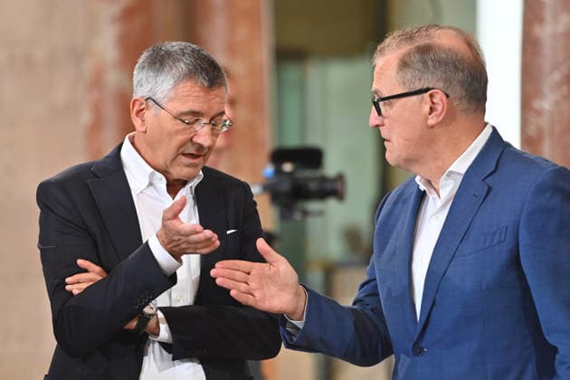 From left: Herbert HAINER, President of Bayern Munich; Jan Christian DREESEN, Chairman of the FCB Executive Board, and Markus SOEDER, Minister-President of Bavaria and Chairman of the CSU, welcome the championship teams of FC Bayern Munich in the Kuppelsaal at the State Chancellery in Munich on September 16, 2026
