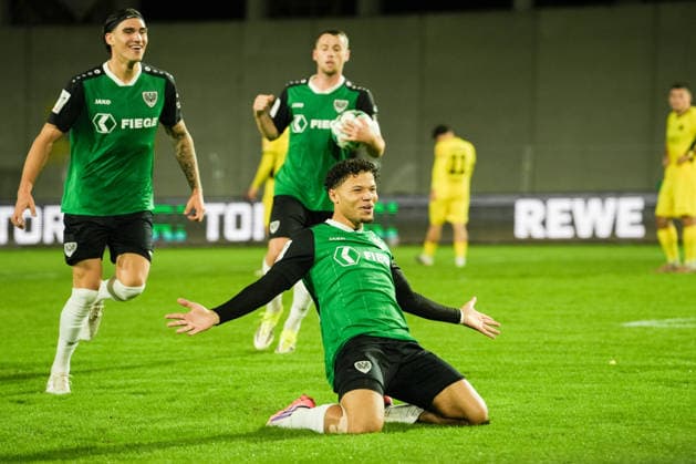 Germany 3rd Division 2026–2027, Matchday 6: SC Preußen Münster vs. 1. FC Saarbrücken, Wednesday, September 16, 2026, LVM Preußenstadion, Münster, North Rhine-Westphalia, Germany; Goal celebration, joy, emotions; Goal to make it 3–3 by Montell Ndikom of SC Preußen Münster, 28 Copyright: xMerlexKölkingx