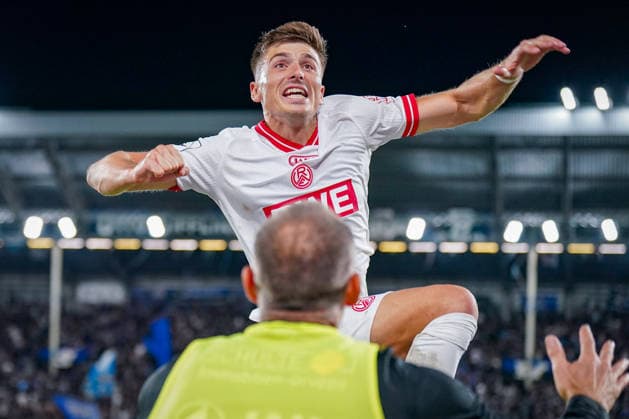 Germany Soccer 3rd Division 2026–2027, Matchday 6: SV Waldhof Mannheim vs. Rot-Weiss Essen at Carl Benz Stadium in Mannheim—Goal and goal celebration for the 1–2 score by Semir Telalovic of Rot-Weiss Essen, 17: Joy, emotions, cheering, facial expressions, emotion Copyright: xJOERANxSTEINSIEKx