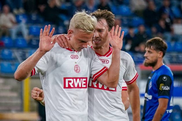 German Soccer 3rd Division 2026–2027, Matchday 6: SV Waldhof Mannheim vs. Rot-Weiss Essen at Carl Benz Stadium, Mannheim—Goal and celebration following the 1–1 equalizer by Janne Sietan of Rot-Weiss Essen, 22: Joy, Emotions, Cheers Copyright: xJOERANxSTEINSIEKx