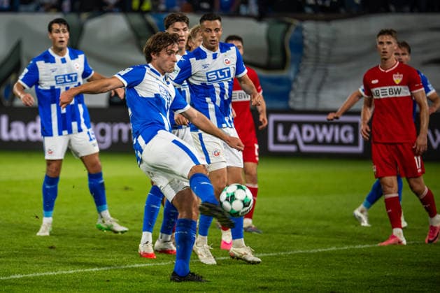 Rostock, Germany September 16, 2026 3rd League 2026–2027 Match 6 FC Hansa Rostock vs. VfB Stuttgart II Pictured, second from left: Benno Dietze Hansa Rostock scores the goal to make it 3–2. DFB and DFL regulations prohibit any use of photographs as image sequences and or quasi video Copyright: xFotostandx xVoelkerx