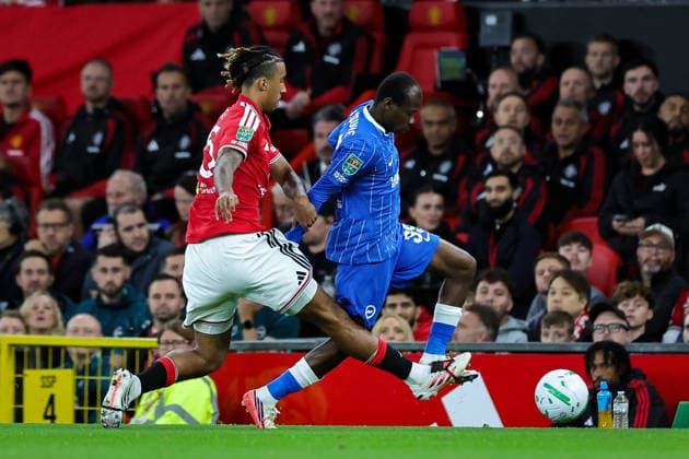 Carabao Cup round 3 Manchester United, ManU v Brighton & Hove Albion Leny Yoro of Manchester United fouls Malick Yalcouye of Brighton & Hove Albion during the Carabao Cup round 3 match Manchester United vs Brighton & Hove Albion at Old Trafford, Manchester, United Kingdom on 16 September 2026 (Photo by Mark Cosgrove News Images) Manchester Old Trafford Greater Manchester United Kingdom Copyright: xMarkxCosgrove NewsxImagesx