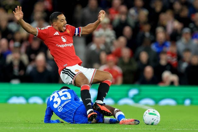Manchester United, ManU v Brighton and Hove Albion - Carabao Cup Third Round Malick Yalcouye of Brighton and Hove Albion and Youri Tielemans of Manchester United challenge during the Carabao Cup Third Round match between Manchester United and Brighton & Hove Albion at Old Trafford on September 16, 2026 in Manchester, England. WARNING! This Photograph May Only Be Used For Newspaper And Or Magazine Editorial Purposes. May Not Be Used For Publications Involving 1 player, 1 Club Or 1 Competition Without Written Authorisation From Football DataCo Ltd. For Any Queries, Please Contact Football DataCo Ltd on +44 (0) 207 864 9121 Manchester Old Trafford England United Kingdom Copyright: xAllstarxPicturexLibraryxLtdx