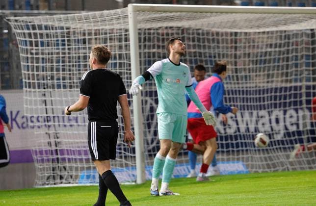 CFC vs. SV Babelsberg 03, September 16, 2026, Chemnitz, eins Stadium on Gellertstrasse, Sports, Soccer, Northeast Regional League 2026–2027, Matchday 9, CFC, CFC vs. SV Babelsberg 03 Goal for Babelsberg by Joshua Okapalaike David Richter is disappointed Chemnitz, Saxony, Germany