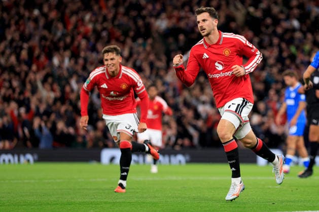 Manchester United, ManU v Brighton and Hove Albion - Carabao Cup Third Round Mason Mount of Manchester United celebrates 2nd goal during the Carabao Cup Third Round match between Manchester United and Brighton & Hove Albion at Old Trafford on September 16, 2026 in Manchester, England. WARNING! This Photograph May Only Be Used For Newspaper And Or Magazine Editorial Purposes. May Not Be Used For Publications Involving 1 player, 1 Club Or 1 Competition Without Written Authorisation From Football DataCo Ltd. For Any Queries, Please Contact Football DataCo Ltd on +44 (0) 207 864 9121 Manchester Old Trafford England United Kingdom Copyright: xAllstarxPicturexLibraryxLtdx