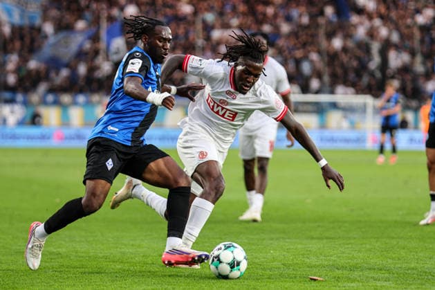 Darnell Kumo of SV Waldhof Mannheim, 17, and Franci Bouebari of Rot-Weiss Essen, 19; SV Waldhof Mannheim vs. Rot-Weiss Essen on September 16, 2026, in Mannheim at Carl Benz Stadium. Photo by Alfio Marino Copyright: