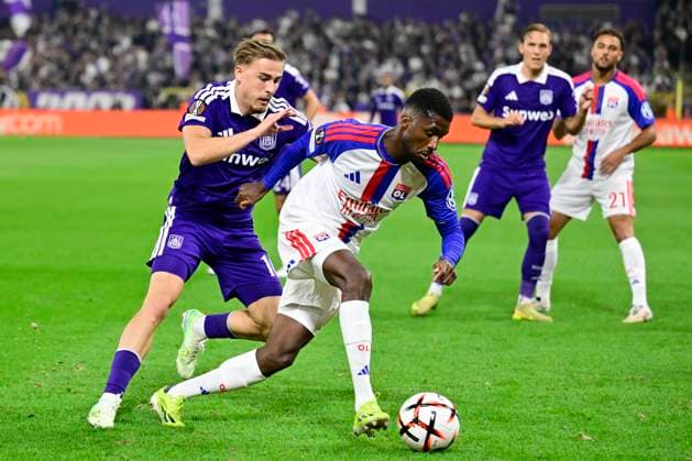 RSC Anderlecht v Olympique Lyon - UEFA Europa League ANDERLECHT, BELGIUM - SEPTEMBER 16 : Winkler Marten forward of RSC Anderlecht, Mata Clinton defender of Olympique Lyonnais in action during the UEFA Europa League 2026 27 League Phase MD1 match between RSC Anderlecht and Olympique Lyon on September 16, 2026 in Anderlecht, Belgium, 16 09 2026 Anderlecht Belgium  Copyright: xJanxDexMeuleneirx