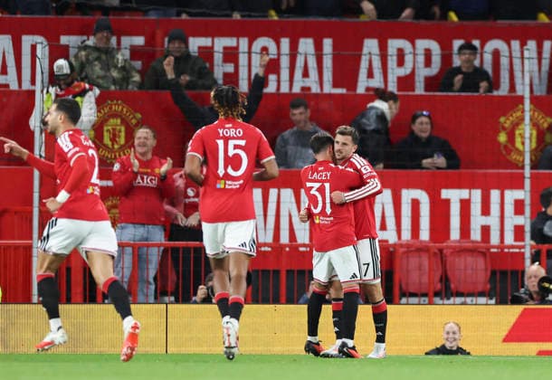Manchester United, ManU v Brighton & Hove Albion, Carabao Cup Manchester United midfielder Mason Mount (7) scores a GOAL 2-0 and celebrates during the Manchester United v Brighton & Hove Albion Carabao Cup 3rd Round match at Old Trafford, Manchester, England on 16 September 2026 Credit: Phil Duncan Every Second Media Editorial use only. All images are copyright Every Second Media Limited. No images may be reproduced without prior permission. All rights reserved. Premier League and Football League images are subject to licensing agreements with Football DataCo Limited. see https: www.football-dataco.com Copyright: xIMAGO EveryxSecondxMediax ESM-2167-0015 PhilxDuncanx xEveryxSecondxMediax