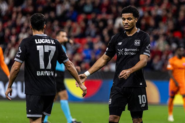 UEFA Europa League: Bayer 04 Leverkusen vs. NK Celje, September 16, 2026; Lucas Vázquez, Bayer 04 Leverkusen, 17, Malik Tillman, Bayer 04 Leverkusen, 10, UEFA Europa League, Matchday 1, Bayer 04 Leverkusen vs. NK Celje, BayArena, Leverkusen, September 16, 2026 Copyright: xBEAUTIFULxSPORTS Buriakovx