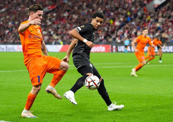 Benjamin Verbic (NK Celje), No. 7, in a tackle with Malik Tillman (Bayer 04 Leverkusen), No. 10 (GER), Bayer 04 Leverkusen vs. NK Celje, UEFA Europa League, Matchday 1, 2026–27 Season, BayArena, Leverkusen, September 16, 2026 DFL regulations prohibit any use of photographs as image sequences and or quasi-video Bayer 04 Leverkusen vs. Celje, UEFA Europa League, Matchday 1, 2026–27 Season, September 16, 2026, Leverkusen Copyright: xEibner-Pressefoto ScottxColemanx EP_SCN