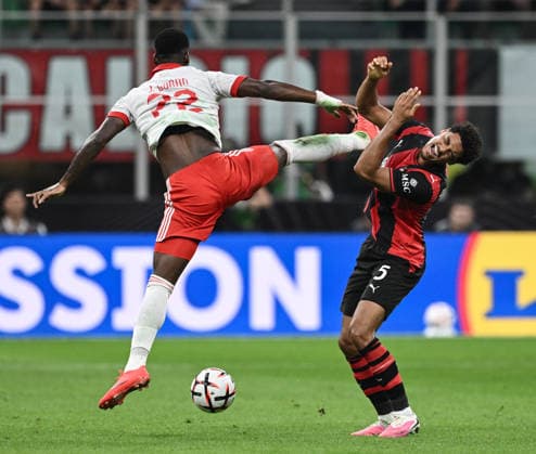 Db Milano 16 09 2026 - Europa League Milan-Benfica foto Daniele Buffa Image nella foto: Jhon Duran-Koni De Winter 