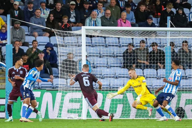 Coventry City v Aston Villa, Carabao Cup Boubacar Kamara Of Aston Villa scores a GOAL 1-2 during the Coventry City v Aston Villa Carabao Cup 3rd Round match at Coventry Building Society Arena, Coventry, England on 16 September 2026 Credit: Lee Keuneke Every Second Media Editorial use only. All images are copyright Every Second Media Limited. No images may be reproduced without prior permission. All rights reserved. Premier League and Football League images are subject to licensing agreements with Football DataCo Limited. see https: www.football-dataco.com Copyright: xIMAGO EveryxSecondxMediax ESM-2171-0021 LeexKeunekex xEveryxSecondxMediax
