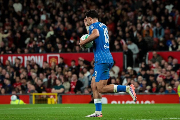 Carabao Cup round 3 Manchester United, ManU v Brighton & Hove Albion Charalampos Kostoulas of Brighton & Hove Albion celebrates his goal to make it 2-1 during the Carabao Cup round 3 match Manchester United vs Brighton & Hove Albion at Old Trafford, Manchester, United Kingdom on 16 September 2026 (Photo by Mark Cosgrove News Images) Manchester Old Trafford Greater Manchester United Kingdom Copyright: xMarkxCosgrove NewsxImagesx