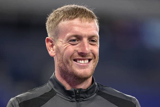 Everton v Wolverhampton Wanderers - Carabao Cup Third Round Everton goalkeeper Jordan Pickford warms up before the Carabao Cup round 3 match between Everton and Wolverhampton Wanderers at Hill Dickinson Stadium in Liverpool, United Kingdom, on September 16, 2026. Liverpool Merseyside United Kingdom  Copyright: xNewsxImagesx originalFilename:cosgrove-carabaoc260916_npFlJ.jpg