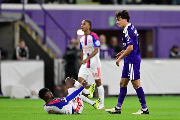 RSC Anderlecht v Olympique Lyon - UEFA Europa League ANDERLECHT, BELGIUM - SEPTEMBER 16 : Mata Clinton defender of Olympique Lyonnais, Maamar Ali defender of RSC Anderlecht during the UEFA Europa League 2026 27 League Phase MD1 match between RSC Anderlecht and Olympique Lyon on September 16, 2026 in Anderlecht, Belgium, 16 09 2026 Anderlecht Belgium  Copyright: xJanxDexMeuleneirx