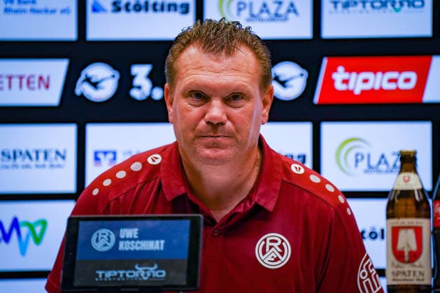German Soccer 3rd Division 2026–2027, Matchday 6: SV Waldhof Mannheim vs. Rot-Weiss Essen at Carl Benz Stadium in Mannheim; Uwe Koschinat, Coach; Rot-Weiss Essen Press Conference; Media; Facial Expressions; Emotions Copyright: xJOERANxSTEINSIEKx