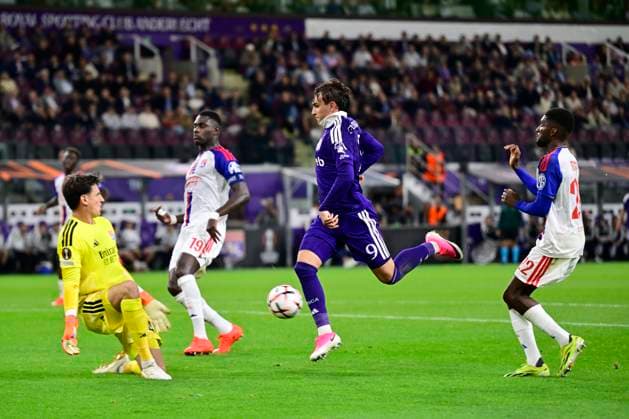 RSC Anderlecht v Olympique Lyon - UEFA Europa League ANDERLECHT, BELGIUM - SEPTEMBER 16 : Cvetkovic Mihajlo forward of RSC Anderlecht during the UEFA Europa League 2026 27 League Phase MD1 match between RSC Anderlecht and Olympique Lyon on September 16, 2026 in Anderlecht, Belgium, 16 09 2026 Anderlecht Belgium  Copyright: xJanxDexMeuleneirx