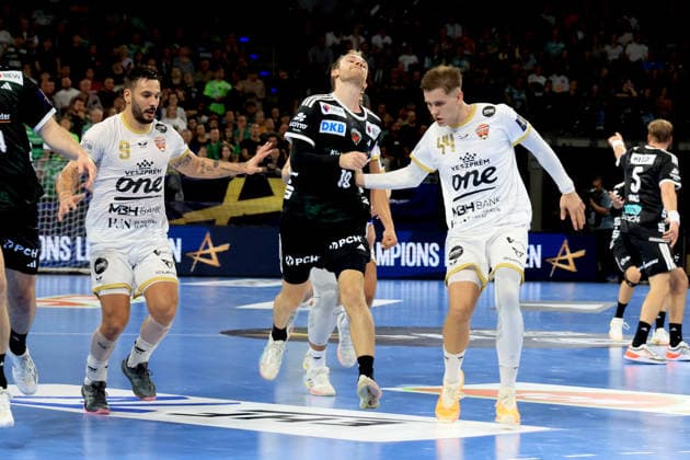 September 16, 2026, GER Germany, Handball, EHF Champions League, September 16, 2026, 2026–2027 season, Berlin, Fuechse Berlin vs. Veszprém HC Mathias Gidsel (Fuechse Berlin) 19, Hugo Descat (Veszprém) 9, Stefan Donic (Veszprém) 44 nordphoto GmbH Engler Berlin Max Schmeling Halle Berlin, Germany Copyright: xNordphotox xEnglerx