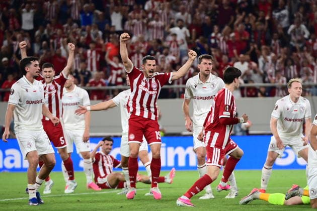 UEFA Europa League - Olympiacos FC vs Jagiellonia BiaÅ‚ystok - Armando Gonzalez of Olympiacos FC celebrates after scoring the equaliser 1-1 during the UEFA Europa League Phase matchday 1 soccer match between Olympiacos FC and Jagiellonia BiaÅ‚ystok at the Georgios Karaiskakis Stadium in Piraeus, Greece, 16 September 2026. IMAGO ONE INCH PRODUCTIONS PIRAEUS GREECE Copyright: xONExINCHxPRODUCTIONSx 7089048