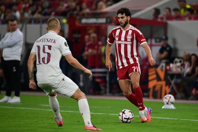 UEFA Europa League - Olympiacos FC vs Jagiellonia BiaÅ‚ystok - Nayair Tiknizyan of Olympiacos FC in action during the UEFA Europa League Phase matchday 1 soccer match between Olympiacos FC and Jagiellonia BiaÅ‚ystok at the Georgios Karaiskakis Stadium in Piraeus, Greece, 16 September 2026. IMAGO ONE INCH PRODUCTIONS PIRAEUS GREECE Copyright: xONExINCHxPRODUCTIONSx 7089108