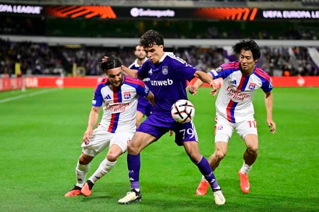 RSC Anderlecht v Olympique Lyon - UEFA Europa League ANDERLECHT, BELGIUM - SEPTEMBER 16 : Maamar Ali defender of RSC Anderlecht during the UEFA Europa League 2026 27 League Phase MD1 match between RSC Anderlecht and Olympique Lyon on September 16, 2026 in Anderlecht, Belgium, 16 09 2026 Anderlecht Belgium  Copyright: xJanxDexMeuleneirx