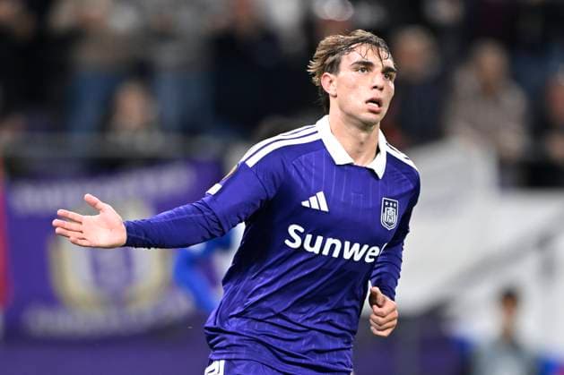 RSC Anderlecht v Olympique Lyon - UEFA Europa League ANDERLECHT, BELGIUM - SEPTEMBER 16 : Cvetkovic Mihajlo forward of RSC Anderlecht celebrating scoring a goal (1-2) during the UEFA Europa League 2026 27 League Phase MD1 match between RSC Anderlecht and Olympique Lyon on September 16, 2026 in Anderlecht, Belgium, 16 09 2026 Anderlecht Belgium  Copyright: xNicoxVereeckenx