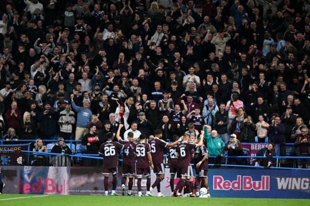 Coventry, England, 16th September 2026. Players of Aston Villa celebrate scoring a third goal of the game to make it 3-1 during the Coventry City vs Aston Villa Carabao Cup match at the Coventry Building Society Arena, Coventry. Picture credit should read: Harriet Massey Sportimage EDITORIAL USE ONLY. No use with unauthorised audio, video, data, fixture lists, club league logos or live services. Online in-match use limited to 120 images, no video emulation. No use in betting, games or single club league player publications. SPI_064_HM_COV_v_Villa_160926 SPI-5000-0054