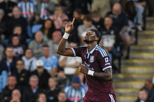 Coventry City v Aston Villa, EFL Carabao Cup, Coventry Building Society Arena, Coventry, UK - 16 September 2026 Aston Villa s Tammy Abraham celebrates after scoring his sides third goal , UK NEWSPAPERS OUT Copyright: xRichardxBowcottx