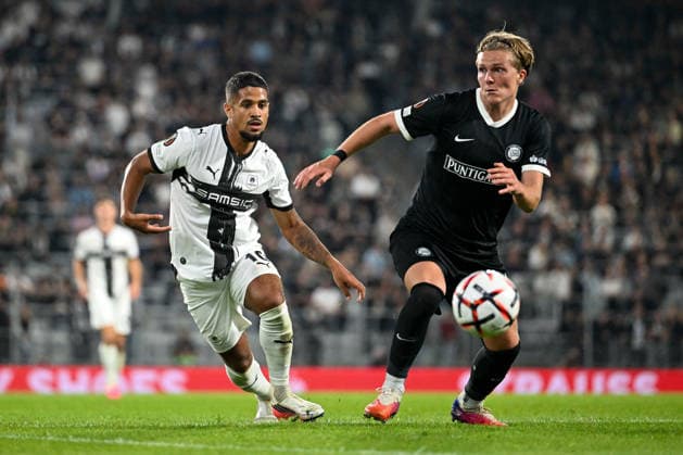 SOCCER - UEFA EL, Sturm vs Rennais GRAZ,AUSTRIA,16.SEP.26 - SOCCER - UEFA Europa League, Sturm Graz vs Stade Rennais FC. Image shows Ludovic Blas (Rennes) and Paul-Friedrich Koller (Sturm).  GEPAxpictures xAvnixRetkoceri