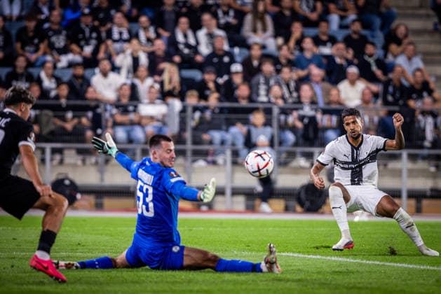 STURM GRAZ - RENNES Danil Khudyakov of Sturm and Ludovic Blas of Rennes during the matchday 1 of UEFA Europa league - league phase football match between SK Sturm Graz and Rennes at the Stadium Graz Liebenau. Graz, Austria, September 16, 2026. Photo by Branislav Racko Copyright: xx 080A3228