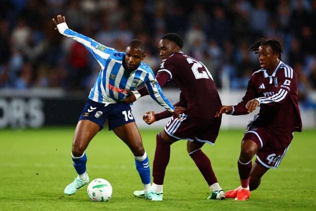 Frank Onyeka of Coventry City Coventry City v Aston Villa, EFL Carabao Cup, Football, Coventry Building Society Arena, Coventry, UK - 16 Sep 2026Coventry Coventry Building Society Arena United Kingdom EDITORIAL USE ONLY No use with unauthorised audio, video, data, fixture lists, club league logos or live services. Online in-match use limited to 120 images, no video emulation. No use in betting, games or single club league player publications.  Copyright: xJamesxMarsh Shutterstockx 17151869bf