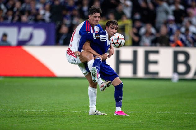 September 16, 2026 UEFA Europa League, RSC Anderlecht vs. Olympique Lyon at Lotto Park Mihajlo Cvetkovic Anderlecht faces off against Felix Bacher IMPORTANT NOTICE: In accordance with DFL and UEFA regulations, it is prohibited to use or allow the use of photographs taken in the stadium and or during the match in the form of sequential images and or video-like photo series. Copyright: xJordyxFourgonx