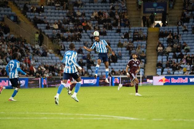 Player from Coventry City and battle for ball during the Carabao Cup match between Coventry City and Aston Villa at Coventry Building Society Arena (Photo by Jay Soundo) Copyright: xJayxSoundox xSportsxPressxPhotox Sportspressphoto_SPR233109