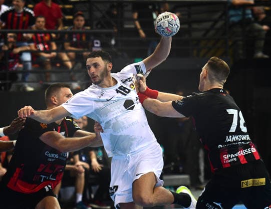 EHF Champions League. Ayoub Abdi from HBC Nantes andWiktor Jankowski from HC Vardar during EHF Champions League group phase match between HC Vardar and HBC Nantes in Skopje, North Macedonia, September 16 2026. IMAGO PETR STOJANOVSKI