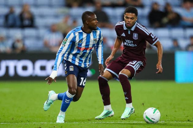 Coventry City v Aston Villa, Carabao Cup Frank Onyeka Of Coventry City in action during the Coventry City v Aston Villa Carabao Cup 3rd Round match at Coventry Building Society Arena, Coventry, England on 16 September 2026 Credit: Lee Keuneke Every Second Media Editorial use only. All images are copyright Every Second Media Limited. No images may be reproduced without prior permission. All rights reserved. Premier League and Football League images are subject to licensing agreements with Football DataCo Limited. see https: www.football-dataco.com Copyright: xIMAGO EveryxSecondxMediax ESM-2171-0057 LeexKeunekex xEveryxSecondxMediax