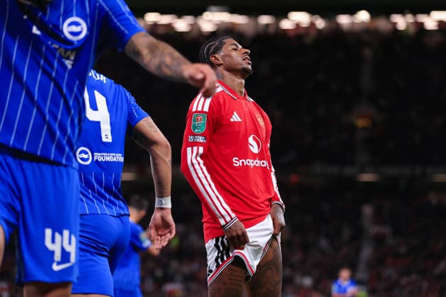 Fußball: Carabao Cup, 3. Runde – Manchester United gegen Tottenham Hotspur, 16. September 2026; Carabao Cup, 3. Runde – Manchester United gegen Brighton Hove Albion; Marcus Rashford von Manchester United wirkt niedergeschlagen; Foto: Simon Stacpoole; Abseits; Manchester, Großbritannien  Copyright: xSimonxStacpoolexOffside