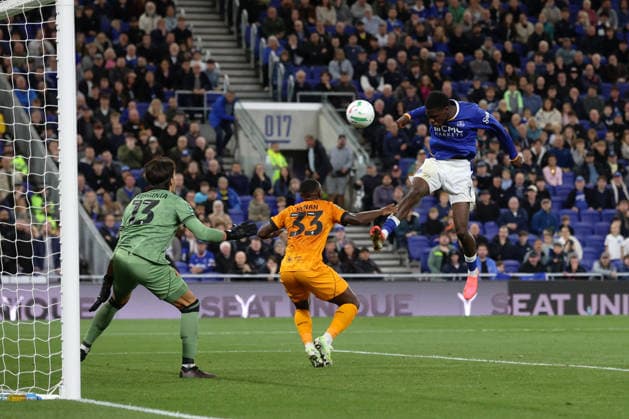 Everton v Wolverhampton Wanderers - Carabao Cup Third Round Thierno Barry of Everton heads wide of goal during the Carabao Cup round 3 match between Everton and Wolverhampton Wanderers at Hill Dickinson Stadium in Liverpool, United Kingdom, on September 16, 2026. Liverpool Merseyside United Kingdom  Copyright: xNewsxImagesx originalFilename:cosgrove-carabaoc260916_np9Cf.jpg