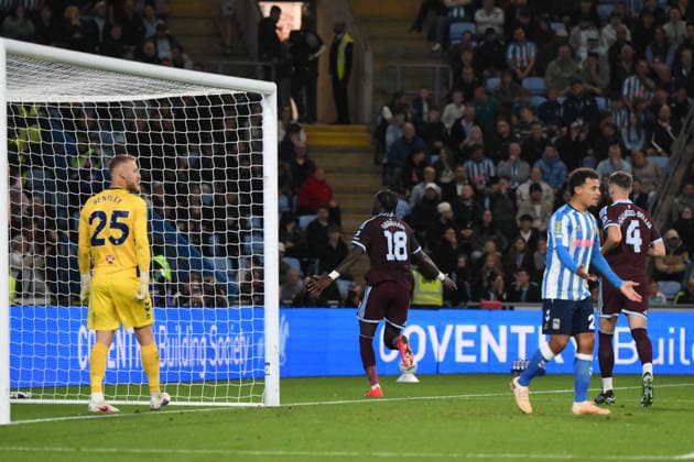Coventry City v Aston Villa - Carabao Cup Third Round Tammy Abraham of Aston Villa celebrates after scoring the team s third goal during the Carabao Cup third round match between Coventry City and Aston Villa at the Coventry Building Society Arena in Coventry, on September 16, 2026. Coventry West Midlands United Kingdom  Copyright: xMIxNewsx originalFilename:fletcher-coventry260916_npcCQ.jpg