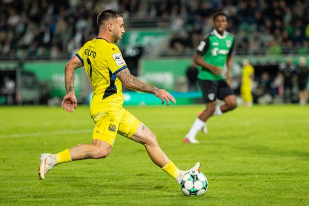 Calogero Rizzuto 1 FC Saarbrücken, 07 on the Ball GER, SC Preussen Münster vs. 1 FC Saarbrücken, Soccer, 3rd Division, Matchday 6, 2026–2027 Season, September 16, 2026 DFL regulations prohibit any use of photographers to create image sequences and or quasi-video content GER, SC Preussen Münster vs. 1 FC Saarbrücken, Soccer, 3rd League, Matchday 6, 2026–2027 season, September 16, 2026, Münster Copyright: xEibner-Pressefoto JanxRollingerx EP_JSK