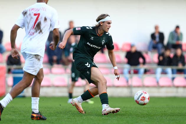 25 Noah Weißbach SV Werder Bremen U23 Soccer I Men s I Regionalliga Nord I 2026–2027 Season I Matchday 9 I Eimsbütteler TV vs. SV Werder Bremen U23 I September 16, 2026 I Sportpark Hinschenfelde
