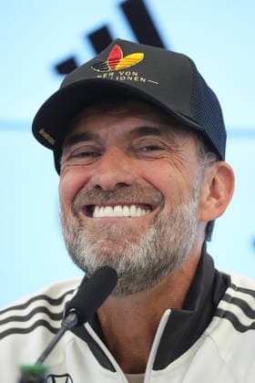 National Team Coach Jürgen Klopp arrives at the press conference for the national team s first roster announcement wearing an Adidas cap. One of 83 million. September 17, 2026. First DFB roster announcement by National Team Coach Jürgen Klopp, DFB Campus Frankfurt
