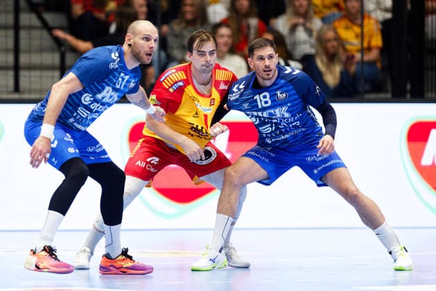 GOG v Pick Szeged, EHF Champions League Handball, Svendborg, Denmark Svendborg, Denmark. 16th, September 2026. Andreas Magaard (4) of GOG and Marin Jelinic (18) of Pick Szeged seen during the EHF Champions League match between GOG and Pick Szeged at Arena Svendborg in Svendborg. Denmark, Svendborg, Arena Svendborg  Copyright: xGonzalesxPhoto LauxNielsenx