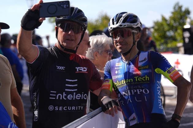 Domenico Pozzovivo selfie relax during the Giro d™Abruzzo, stage 3 from Oricola - Piana del Cavaliere to San Benedetto dei Marsi (159 km) - Abruzzo, Italy - Thursday, September 17, 2026. - cycling.  Copyright: xFabioxFerrari LaPressex